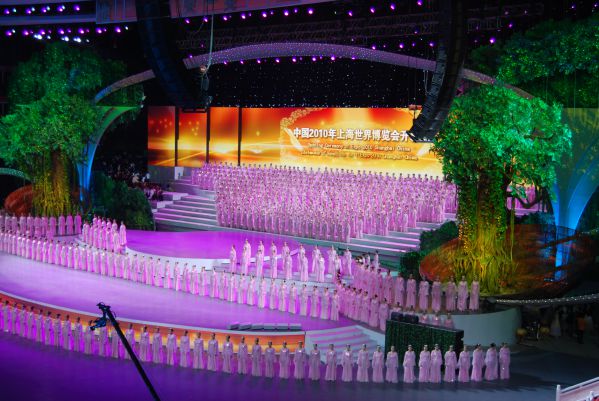 LED顯示屏租賃多少錢一平？