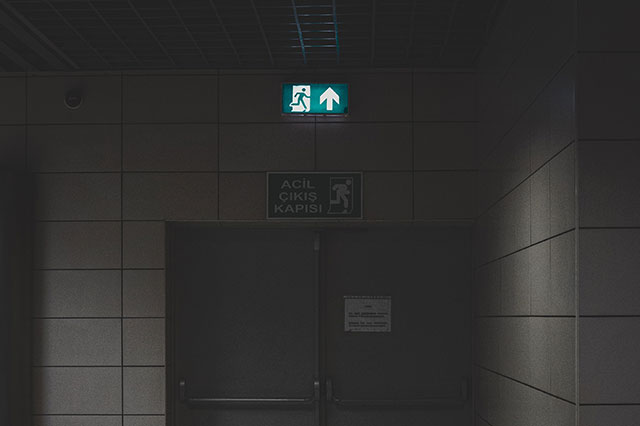 應(yīng)該怎么選擇智能消防應(yīng)急燈的類型？